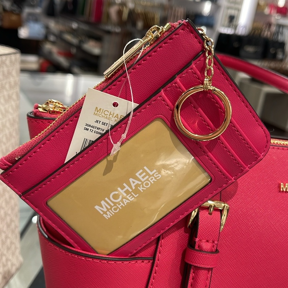 MICHAEL KORS
Jet Set Travel Small Top Zip Coin Pouch With ID 
Electric Pink 
NWT - Picture 10 of 16